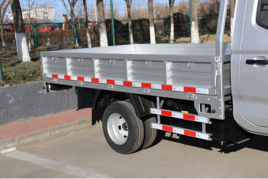 东风小康D72PLUS新车！最多可装11 m³，超级物流小轻卡有哪些升级？