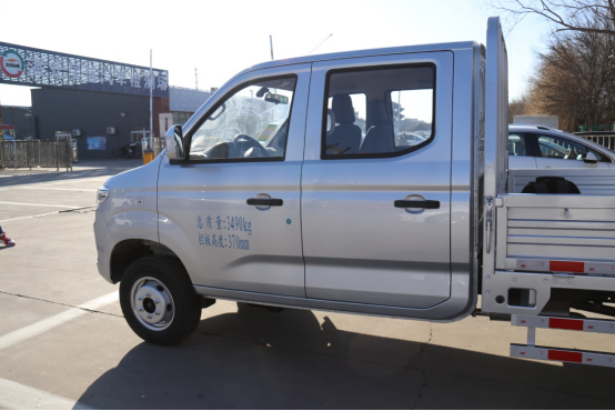 东风小康D72PLUS新车！最多可装11 m³，超级物流小轻卡有哪些升级？