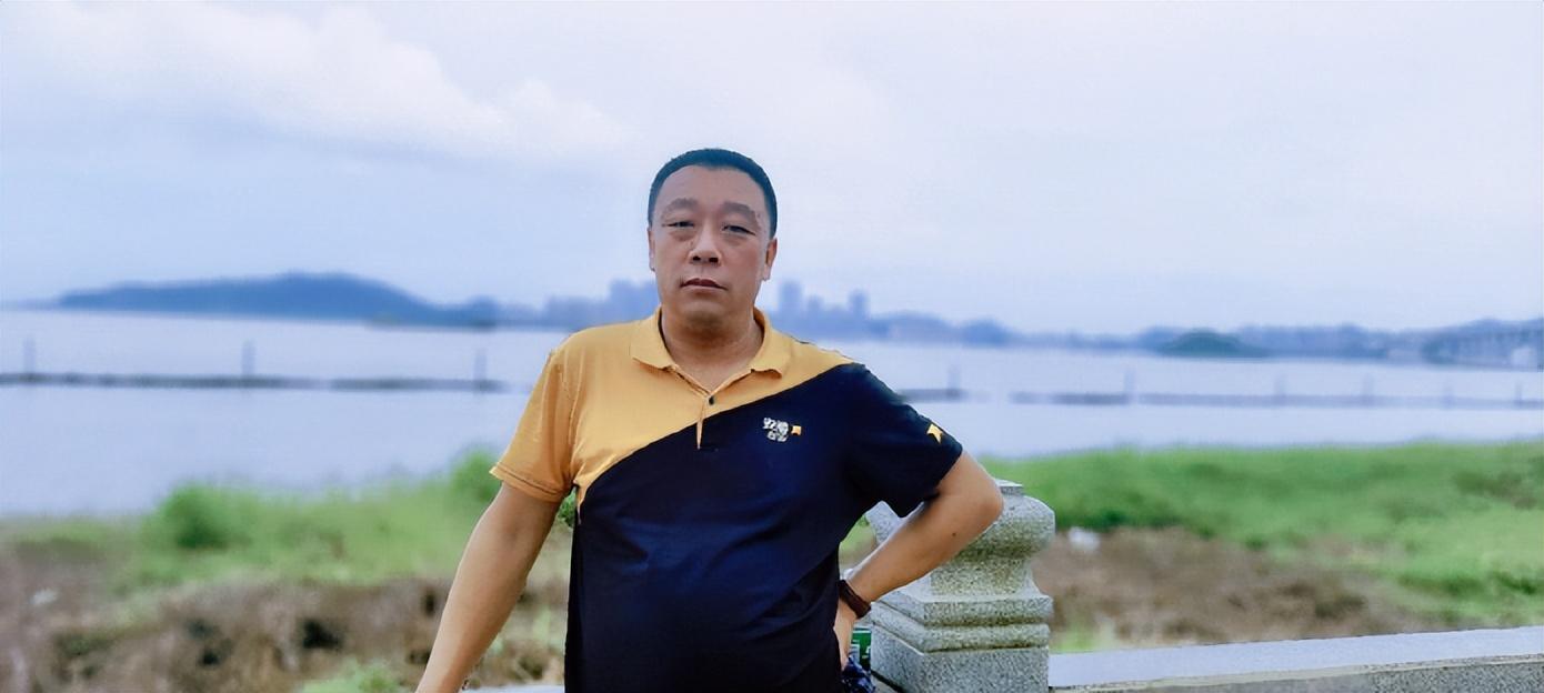 从媒体人到安能物流驾驶员 沃尔沃卡车与马建国的“互相成就”