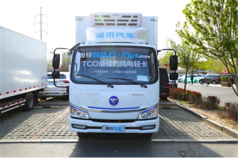 领跑新能源，奥铃智蓝“三剑”齐发，现场订车380台！